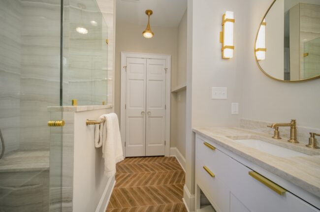 modern white bathroom vanity