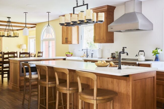 kitchen island with pendant lights
