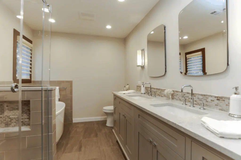 modern bathroom lighting