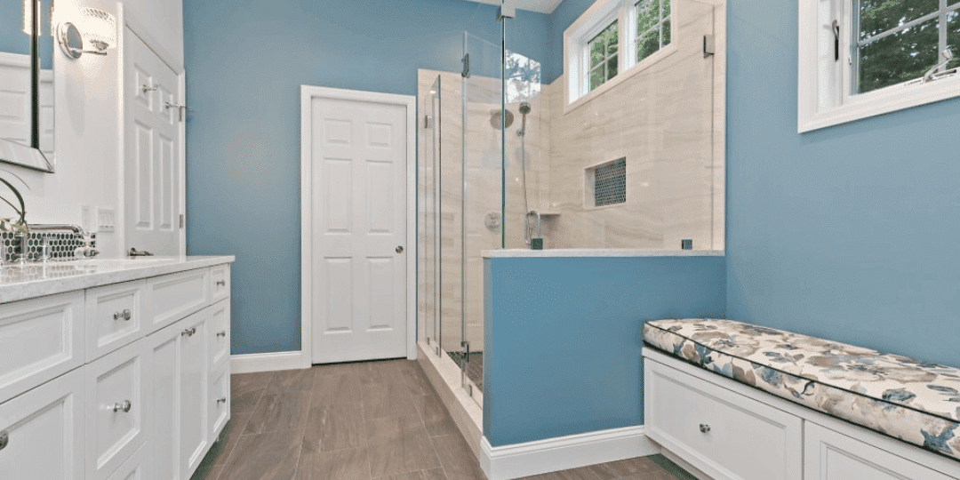 Bathroom remodeling design for small spaces