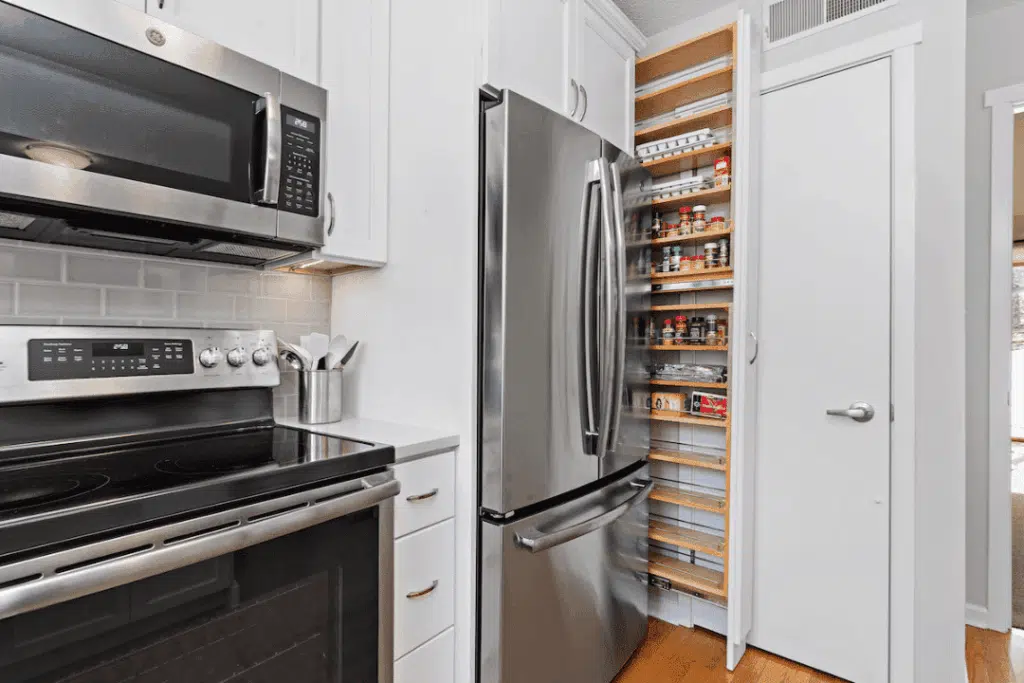 efficient pantry layout
